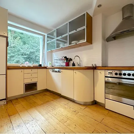 Deer - 5 Minutes To Molo & Seaside ホームステイ ソポト